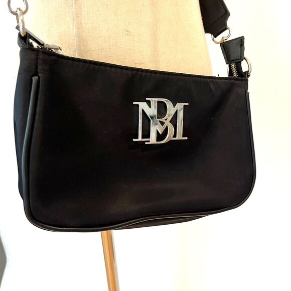 Badgley Mishka Black Nylon Bag Crossbody Baguette Top Zip Silver Logo - Picture 8 of 12
